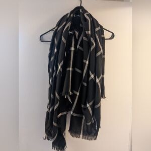 Black and White Checkered Scarf